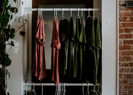 Stylists Agree: These 10 Versatile Pieces Are All You Need for a Perfect Summer Wardrobe